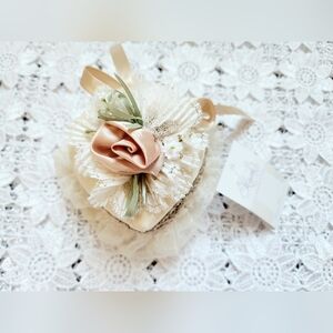Heart-shaped lace rose keepsake box